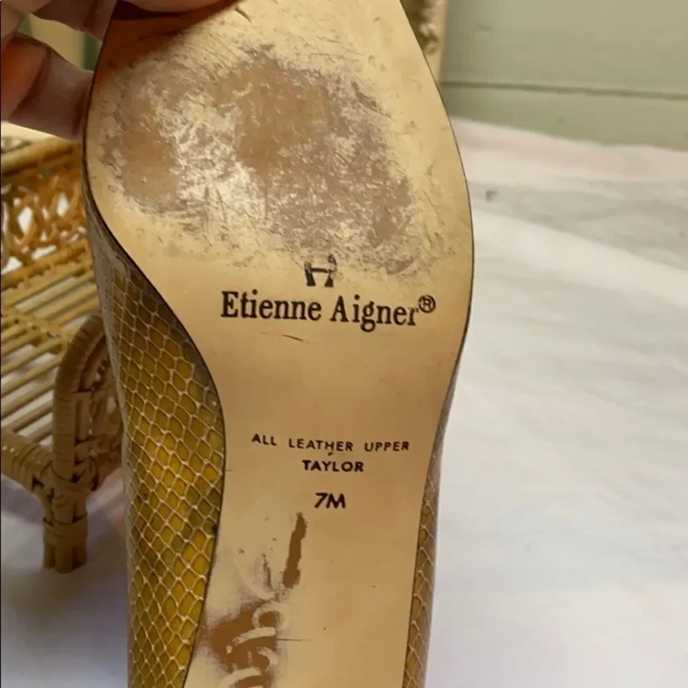 Etienne Aigner Taylor VTG Heals - Picture 4 of 6